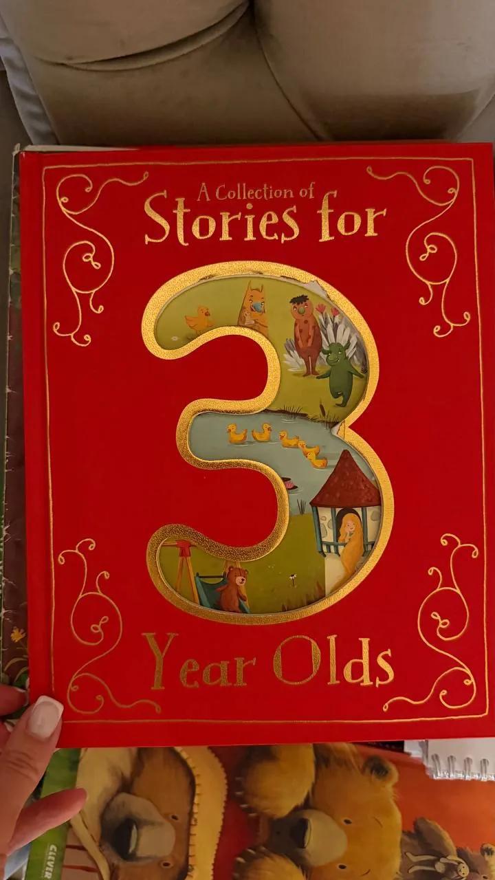 Детские книги разные, каждая 5 лари