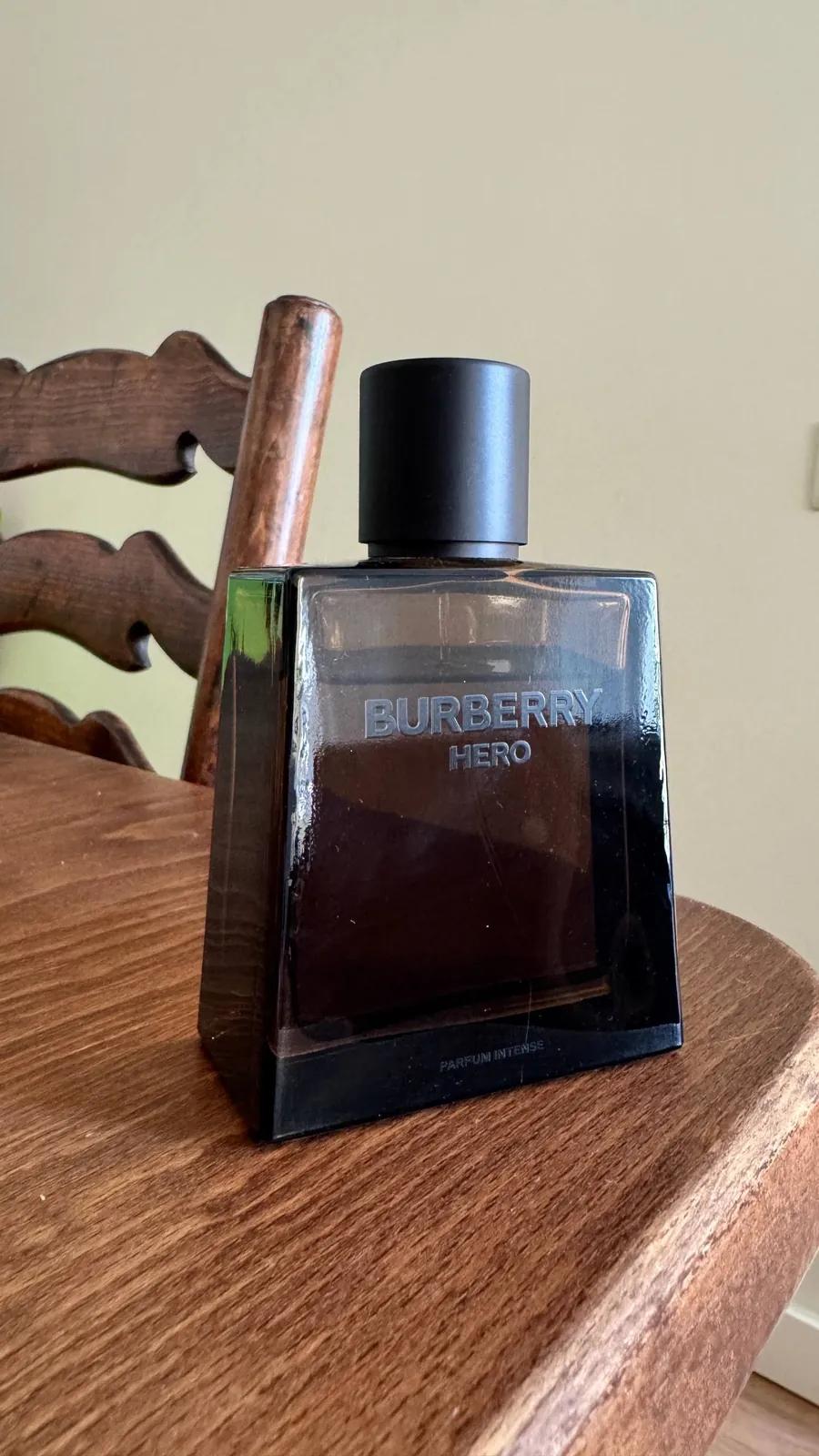 Burberry Hero Parfum Intense 100ml