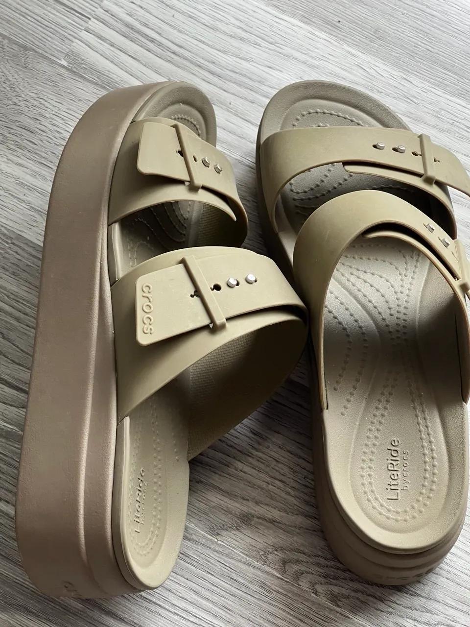 Шлёпанцы Crocs 40 размера с регулируемой шириной
