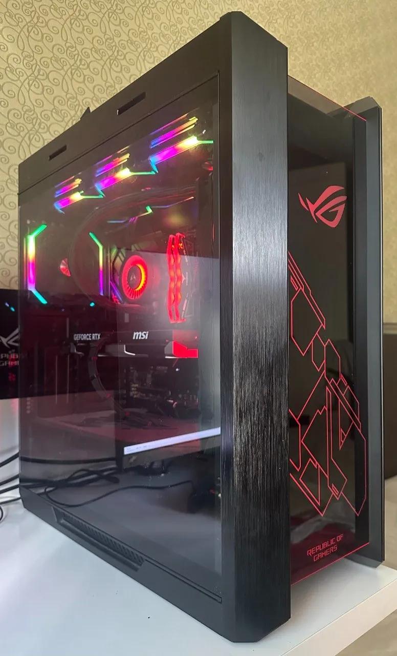 Корпус ASUS ROG Strix Helios с вентиляторами