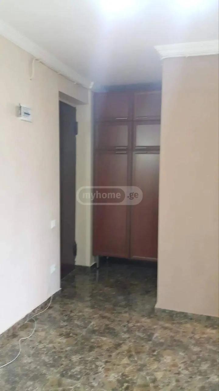 Квартира 45 м² с 2 комнатами в Надзаладеви
