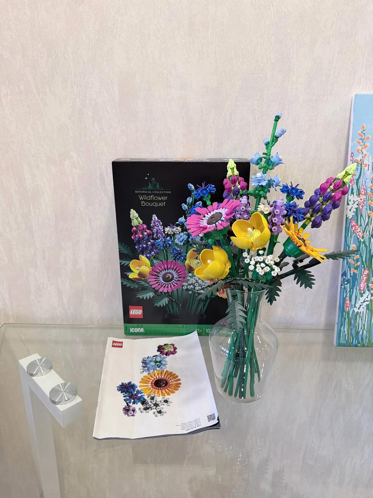 Конструктор Lego Wildflower Bouquet