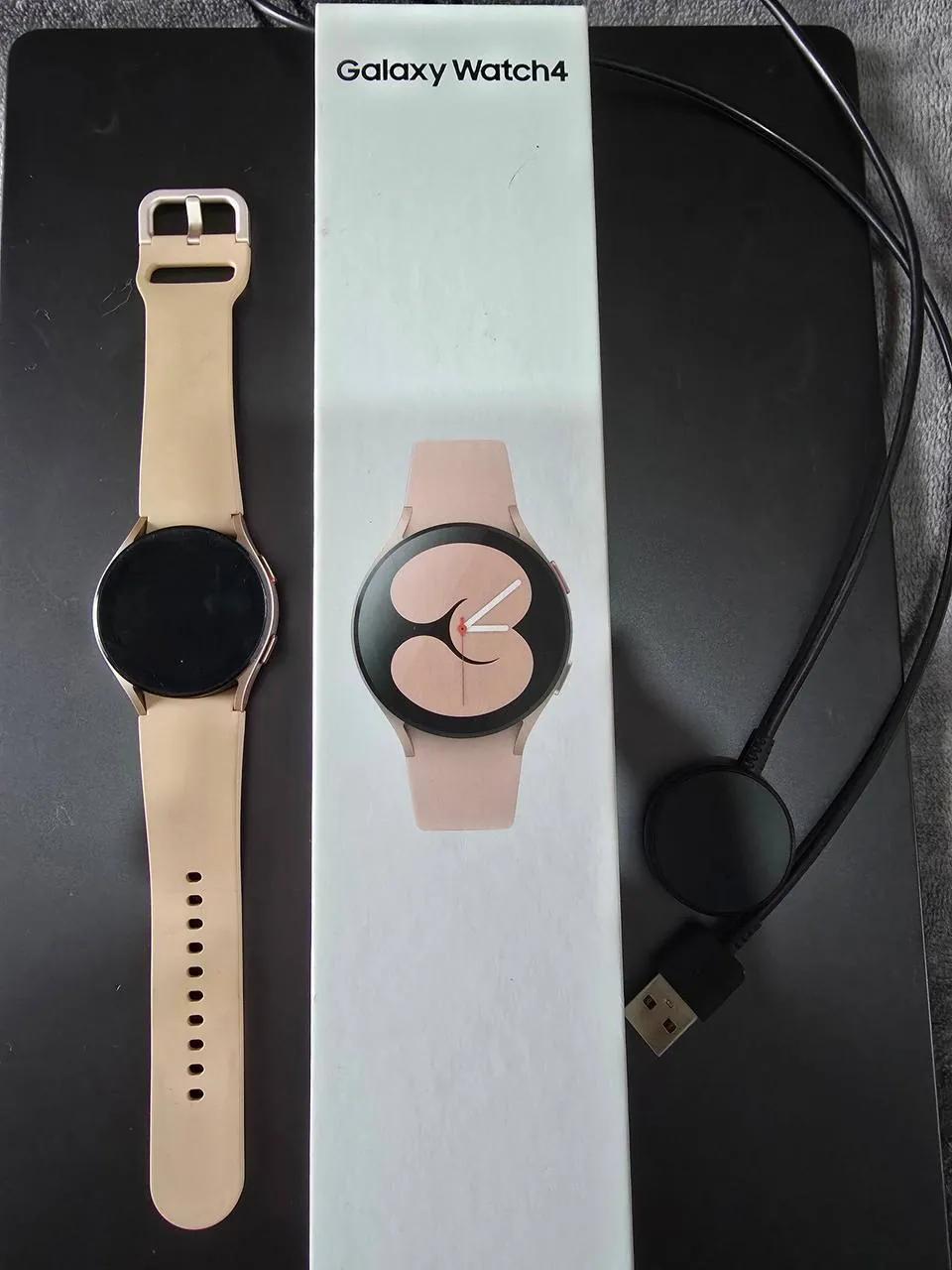 Смарт-часы Samsung Galaxy Watch 4 40 мм