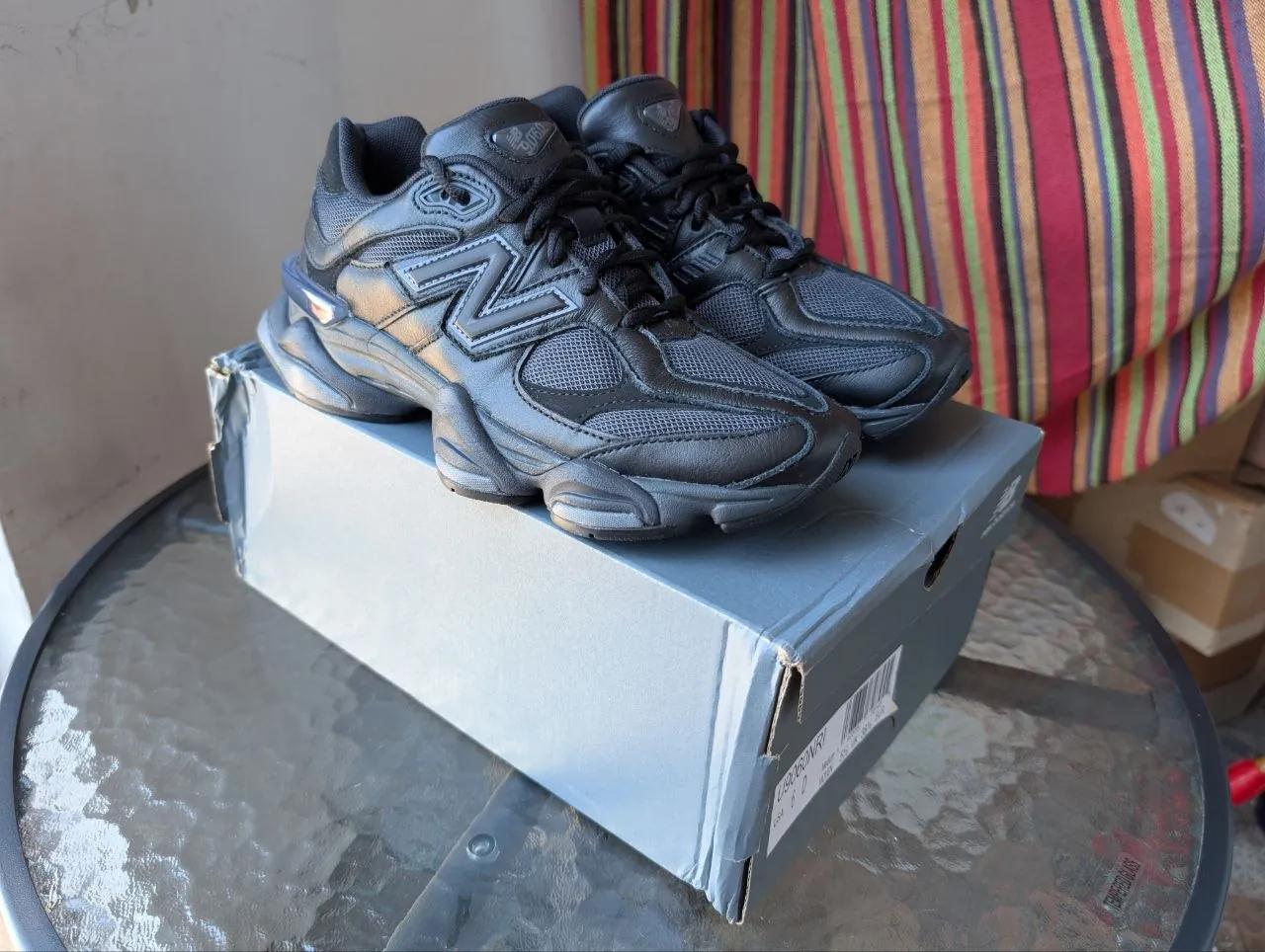 Женские кроссовки New Balance 9060