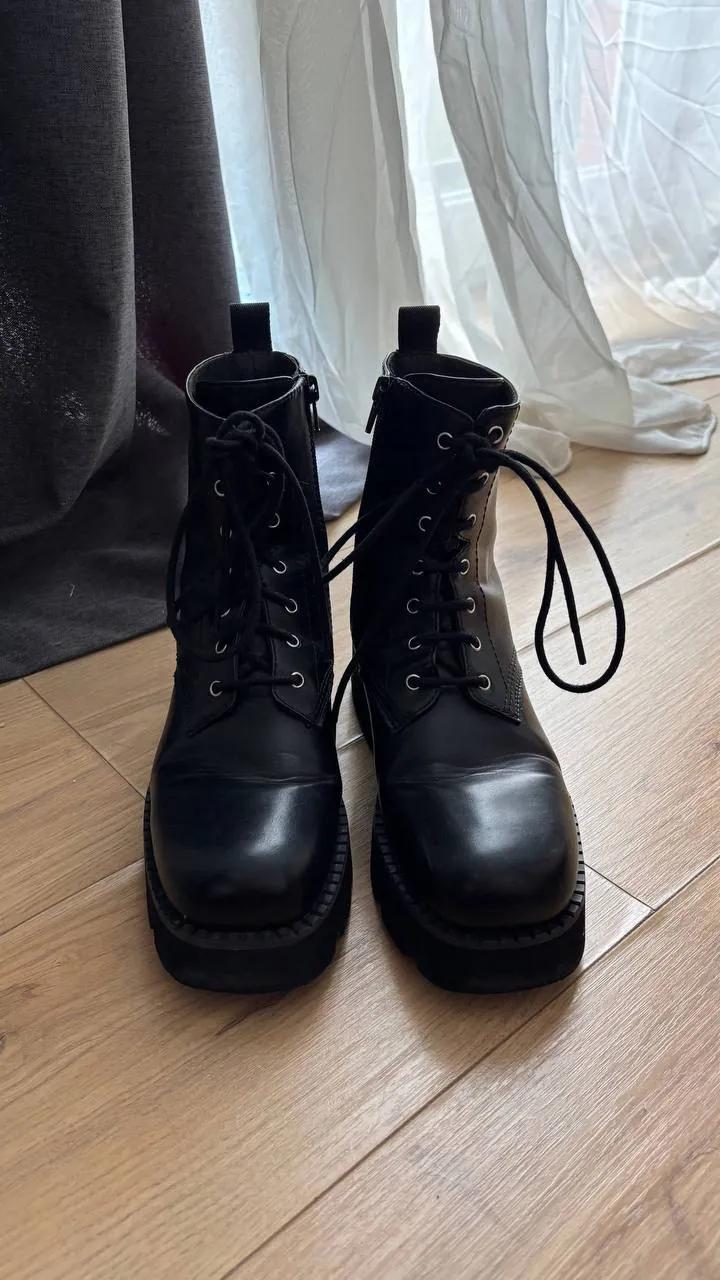 Женские ботинки Charles & Keith размер 38