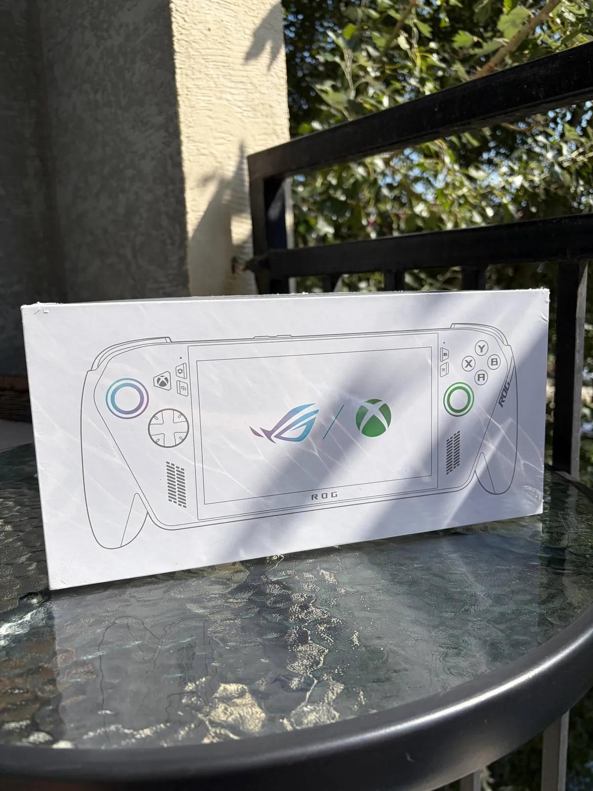 Игровая консоль Asus ROG Xbox Ally новая