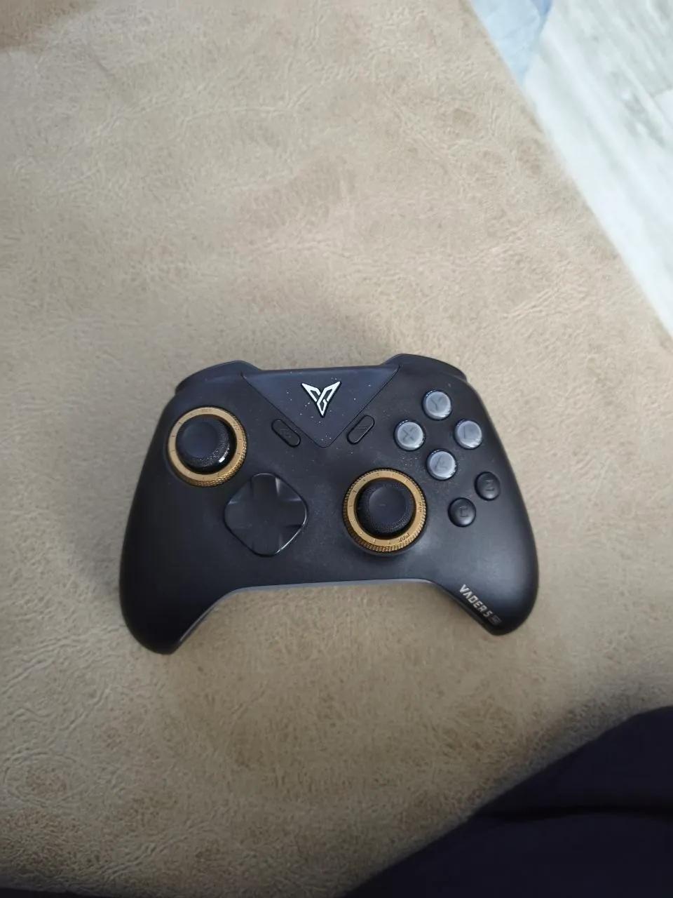 Геймпад Vader 5 Pro