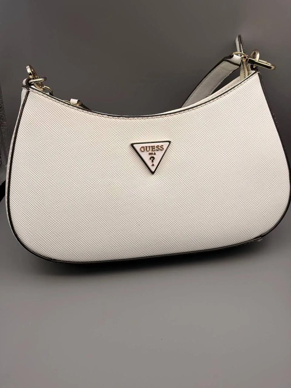 Сумка Guess белая через плечо