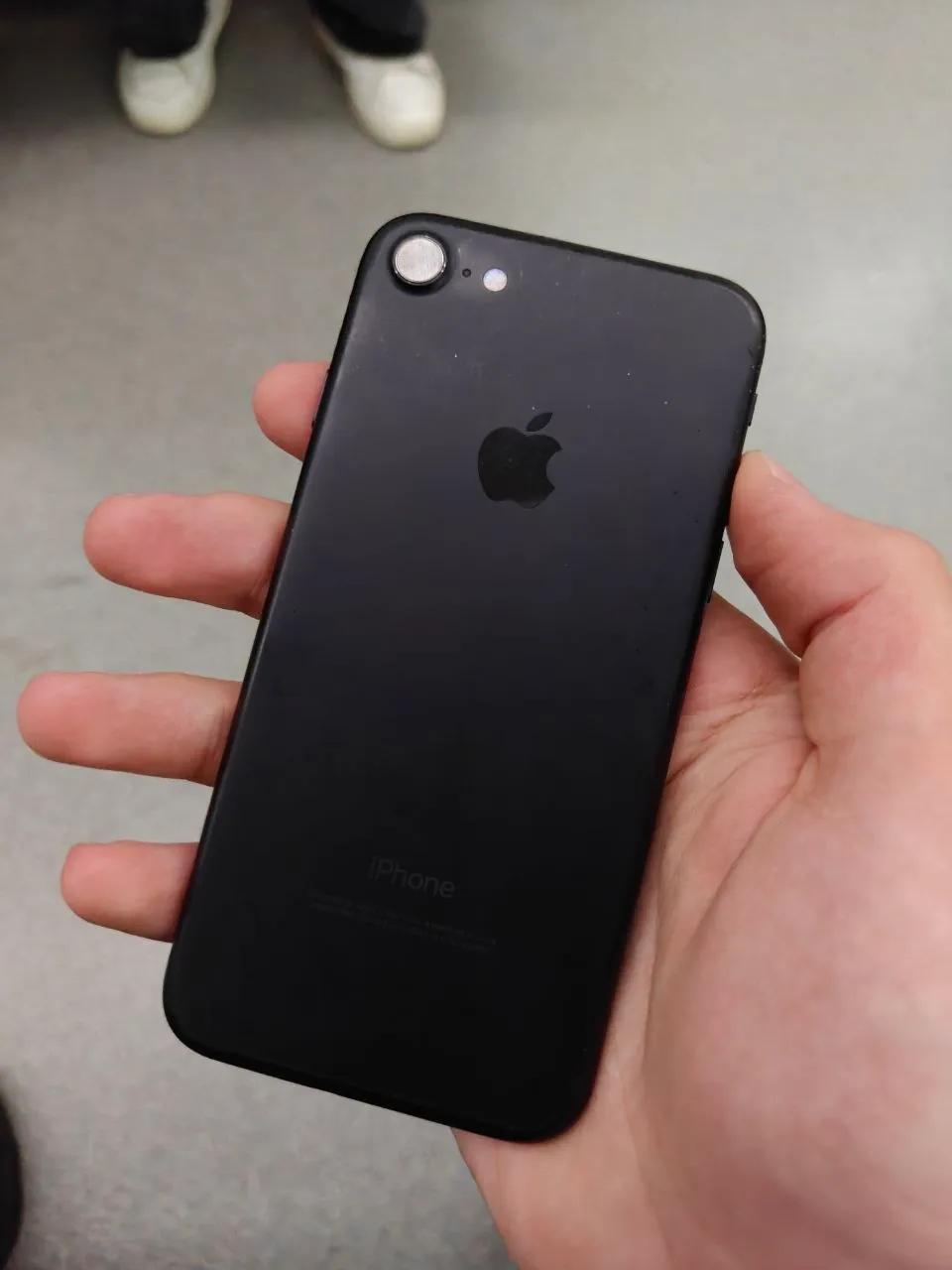IPhone 7 128 ГБ с заменённым экраном