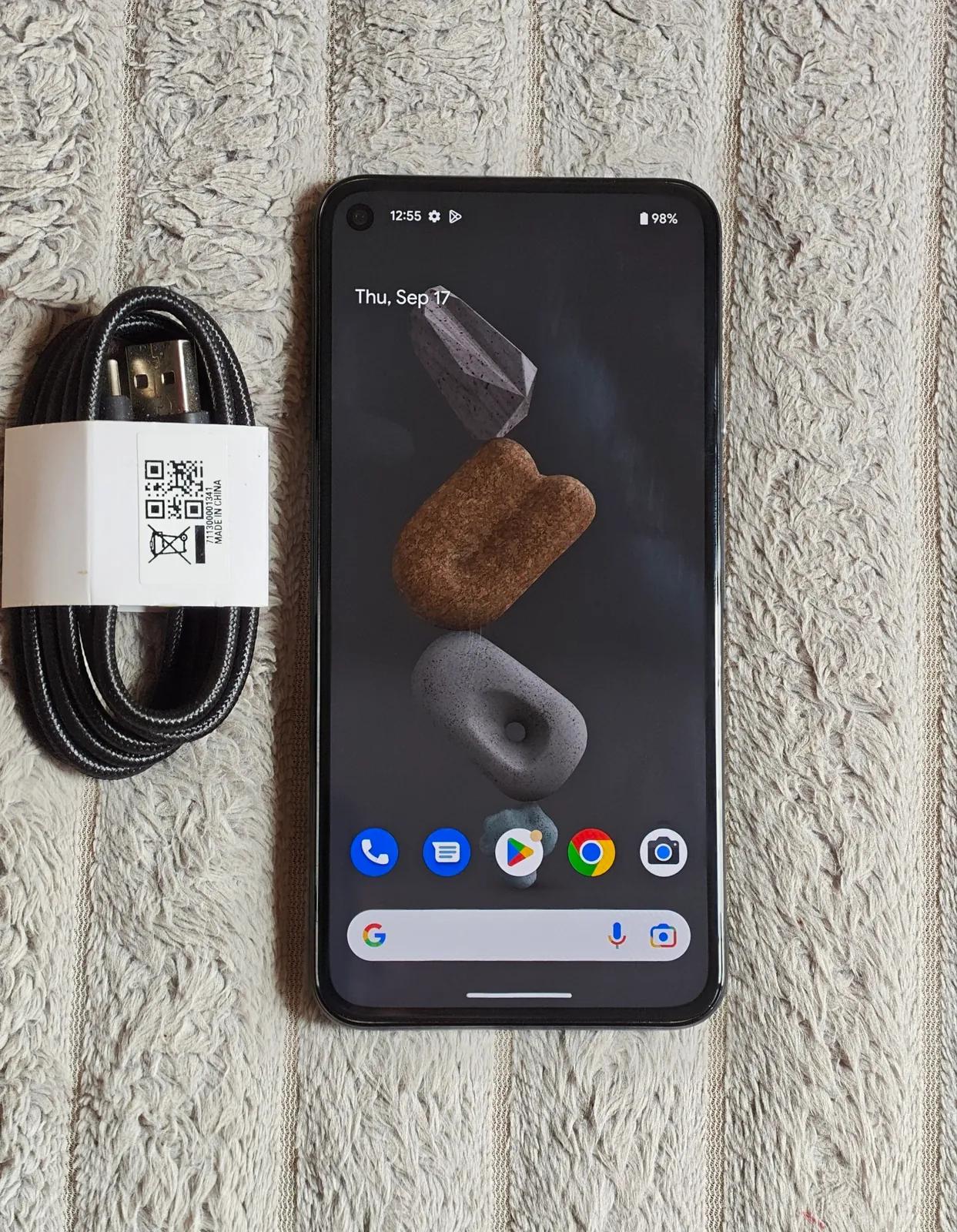 Смартфон Google Pixel 5 в отличном состоянии