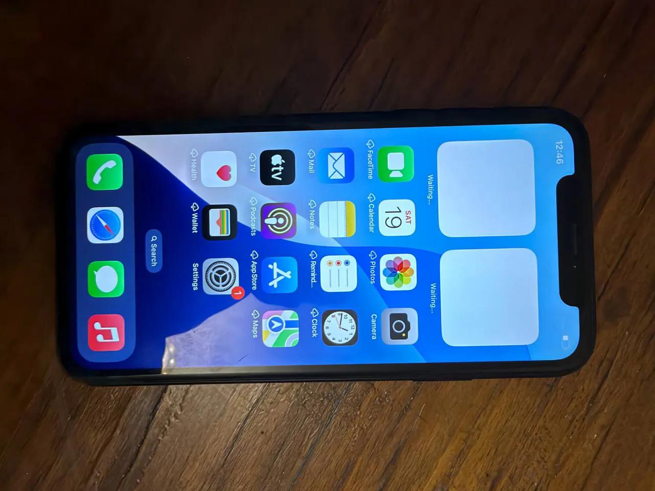 IPhone XR с заменённой батареей