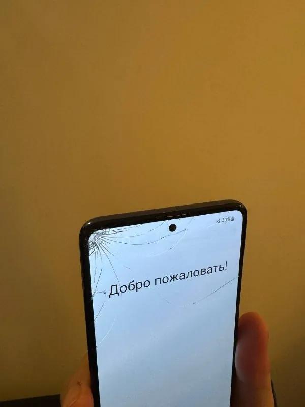 Samsung Galaxy A51 и iPhone 15 Pro