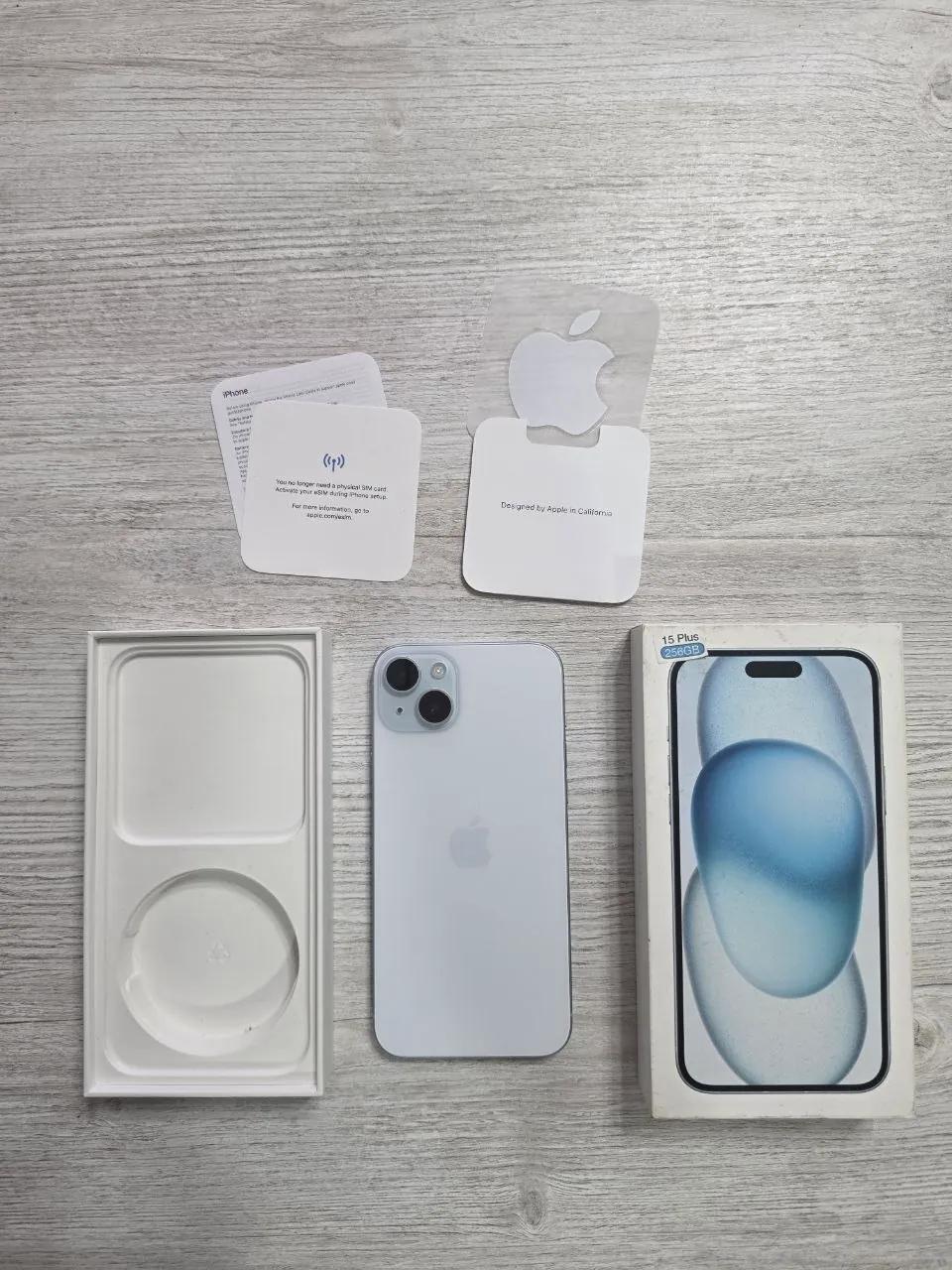 iPhone 15 Plus 256GB голубой