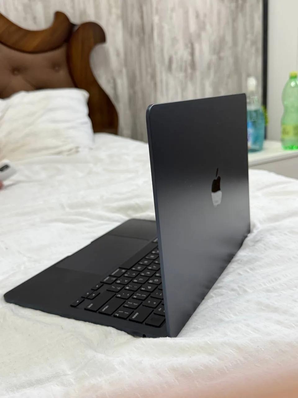 MacBook Air 13 M2 2022 года