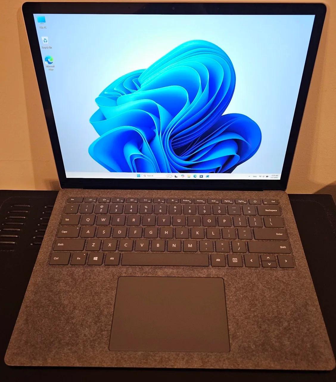 Ноутбук Surface Laptop 3 и комплектующие