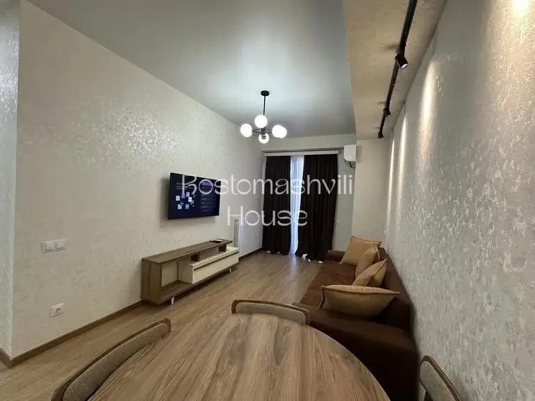 Квартира 85 м² с балконом в Сабуртало