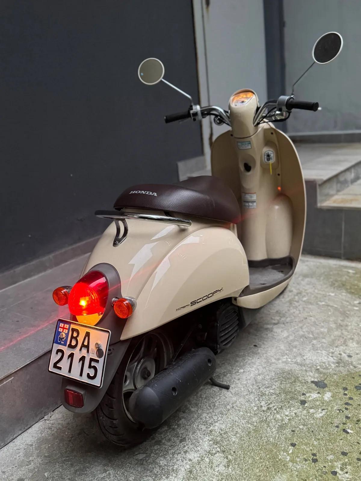 Скутер Honda Crea Scoopy 2005