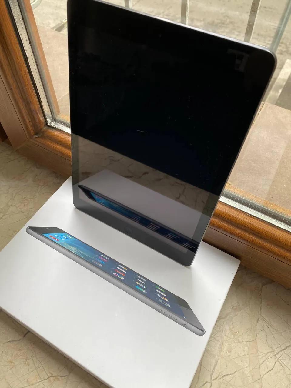 iPad Air 2013 идеальное состояние