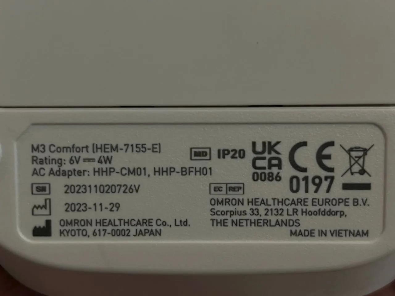 Тонометр Omron M3 Comfort