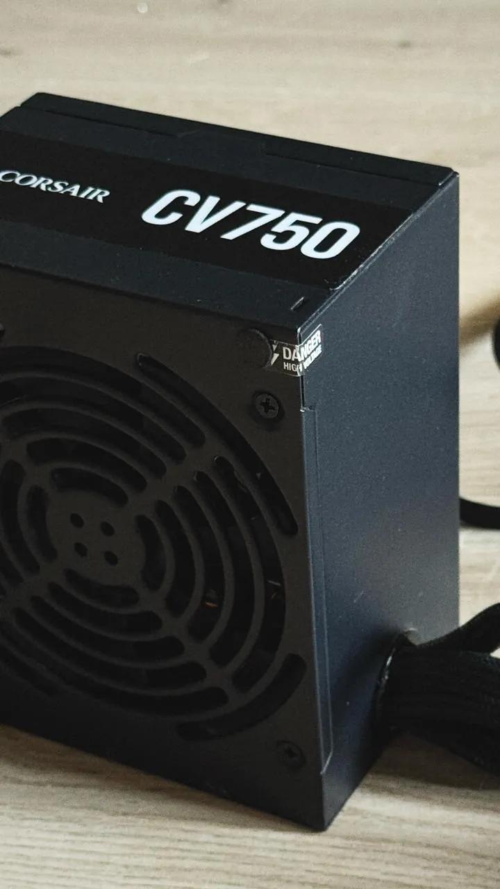 Блок питания Corsair CV750 750W