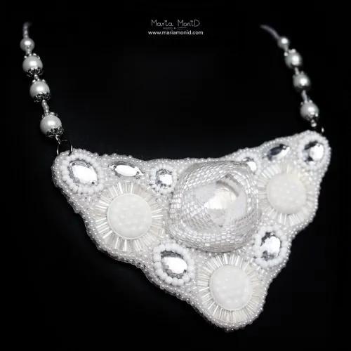 Колье White Rose ручная работа