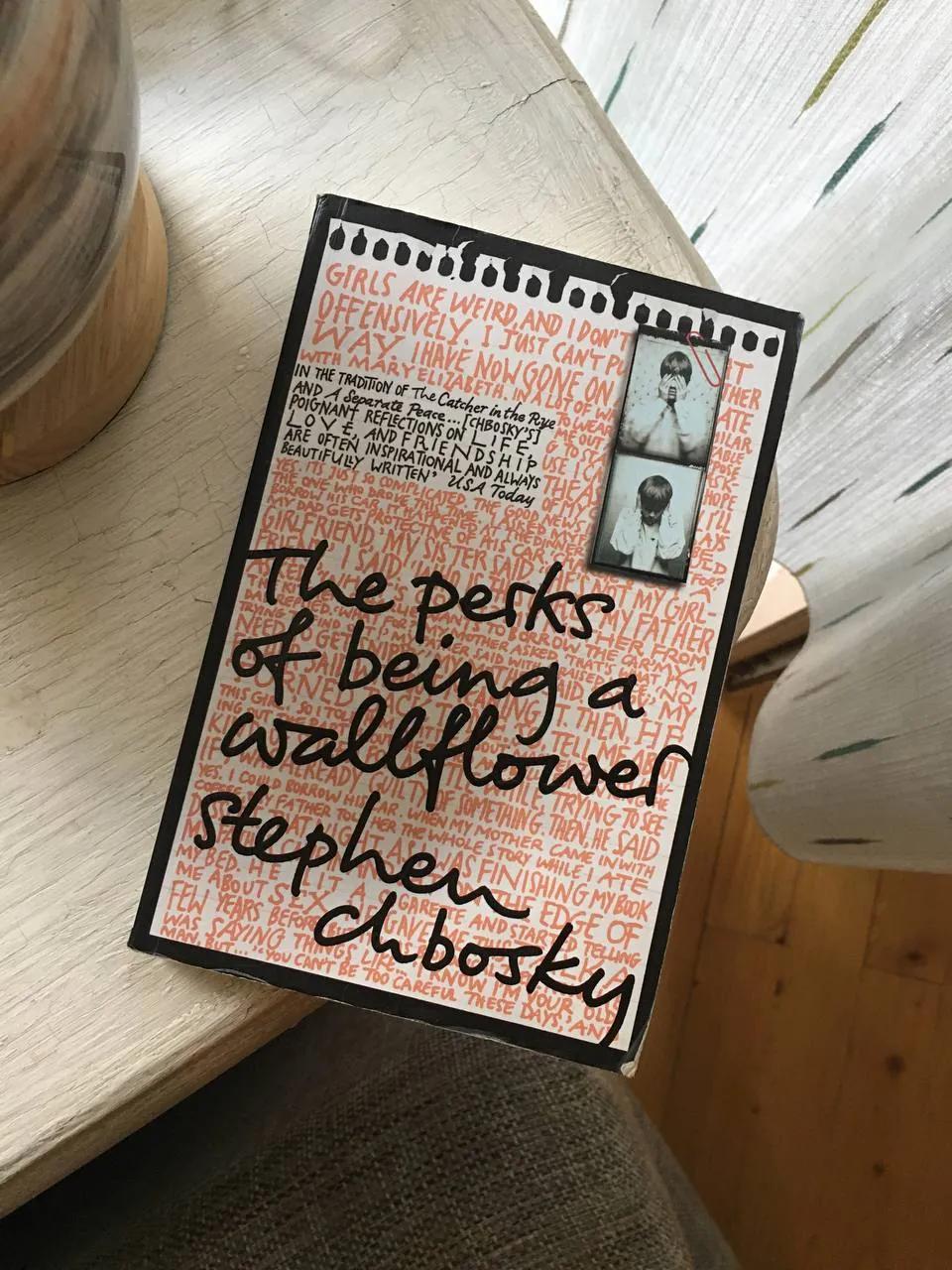 Книга The Perks of Being a Wallflower английский