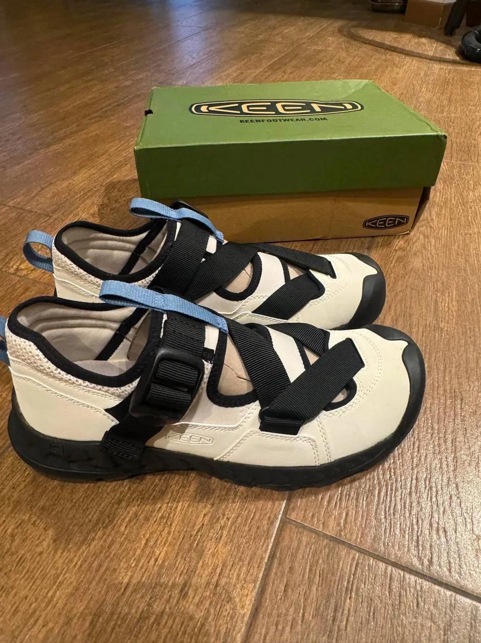Сандалии Keen Hoodzerra новые
