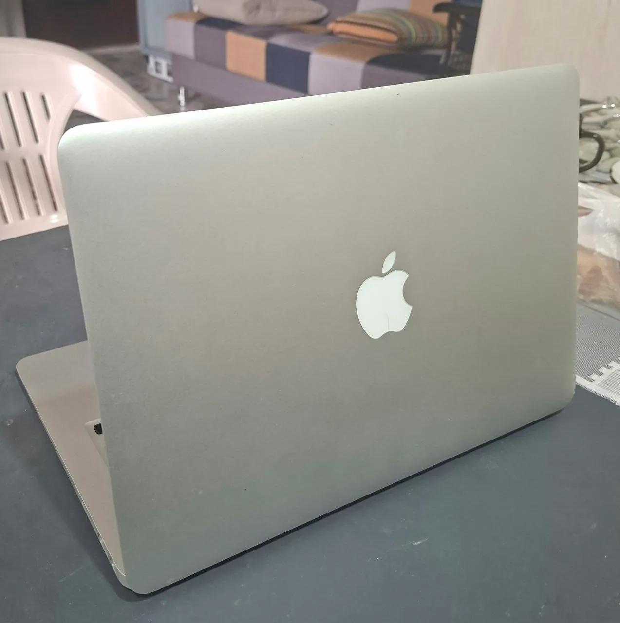 MacBook Air 13 2015 8/128