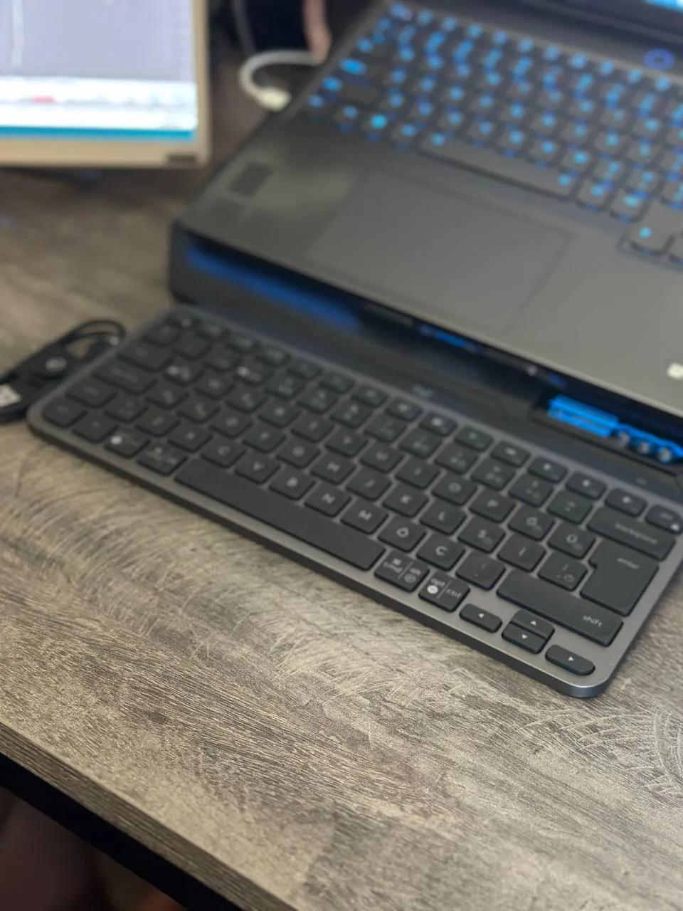 Клавиатура Logitech MX Keys Mini