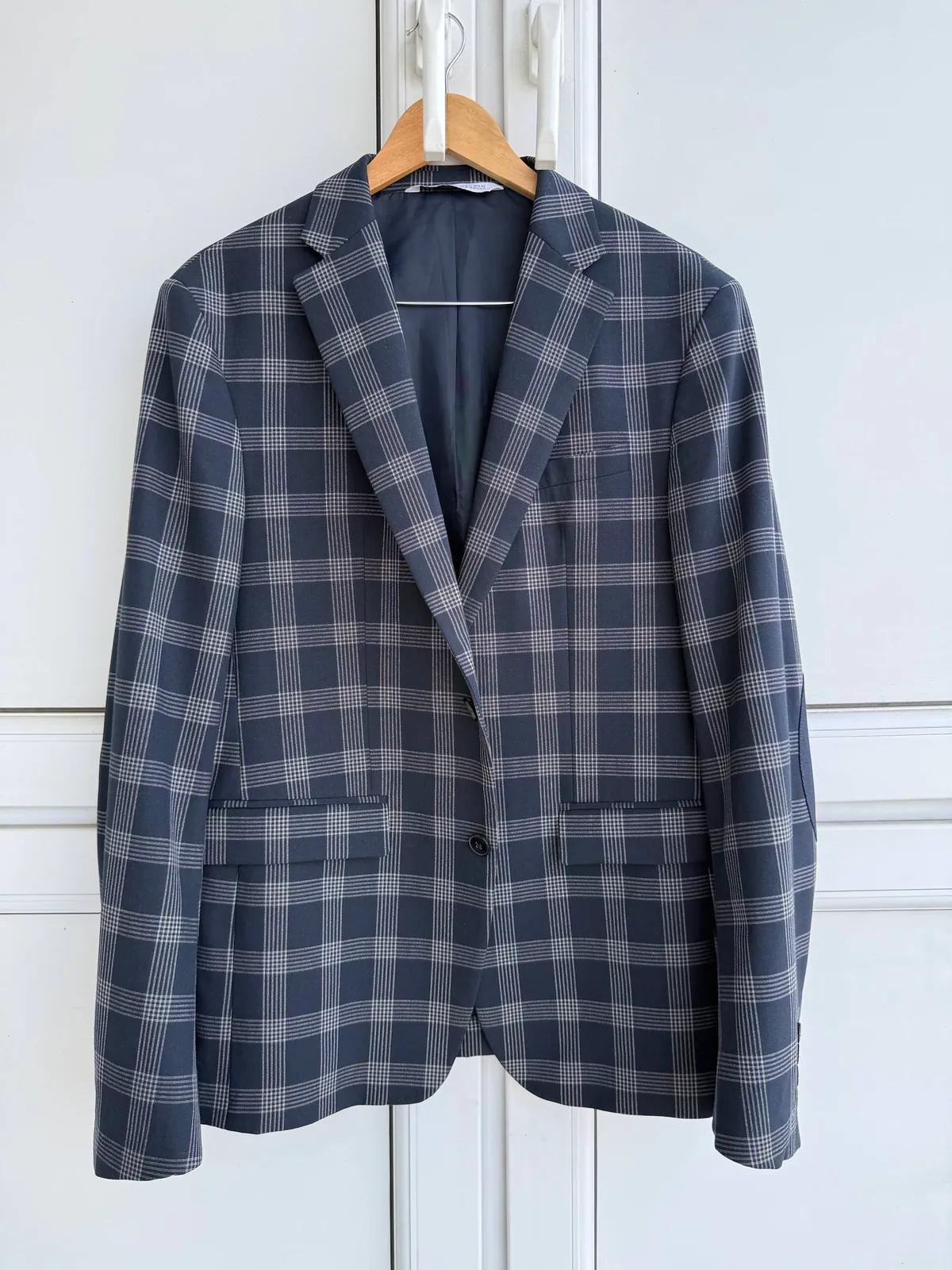 Пиджаки женские и мужской Zara