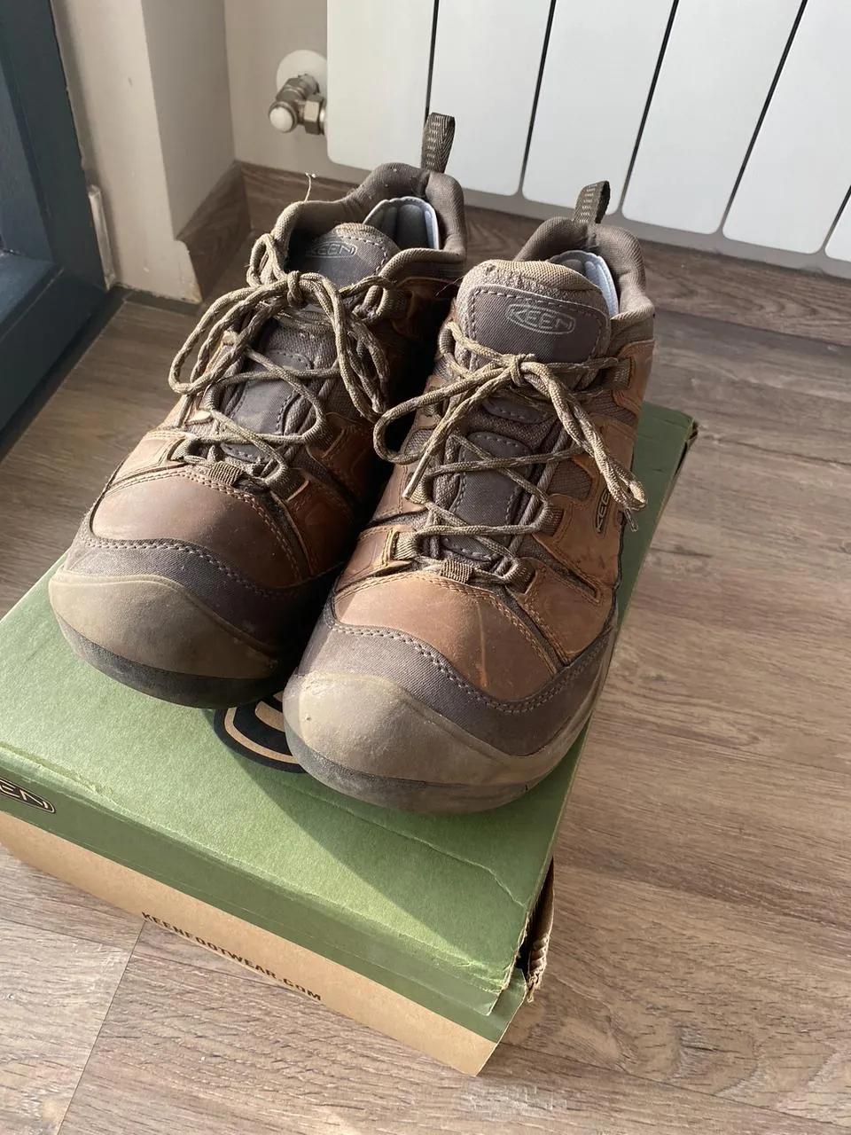 Треккинговые ботинки Keen размер 46
