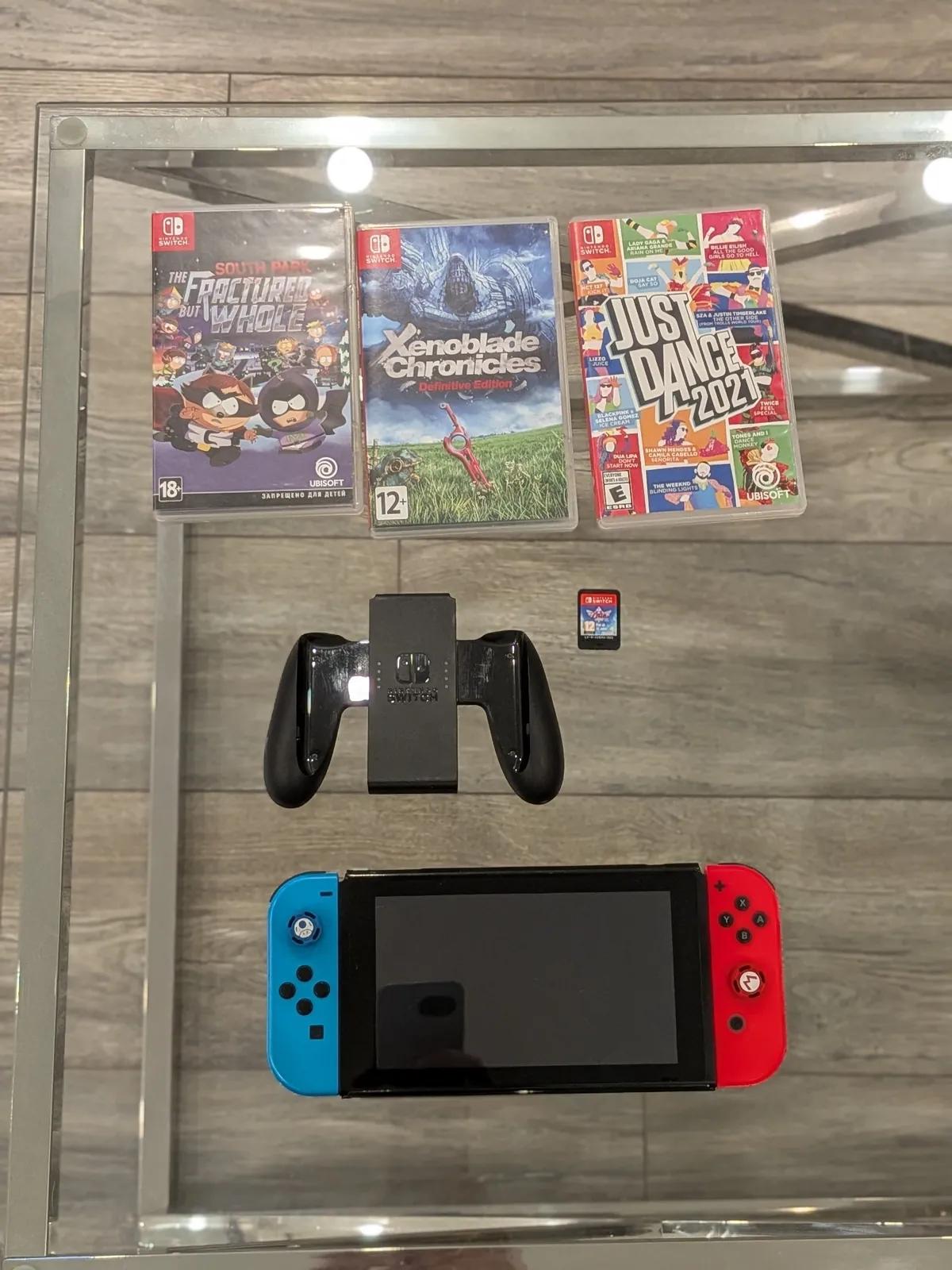 Nintendo Switch V2 с играми и доком