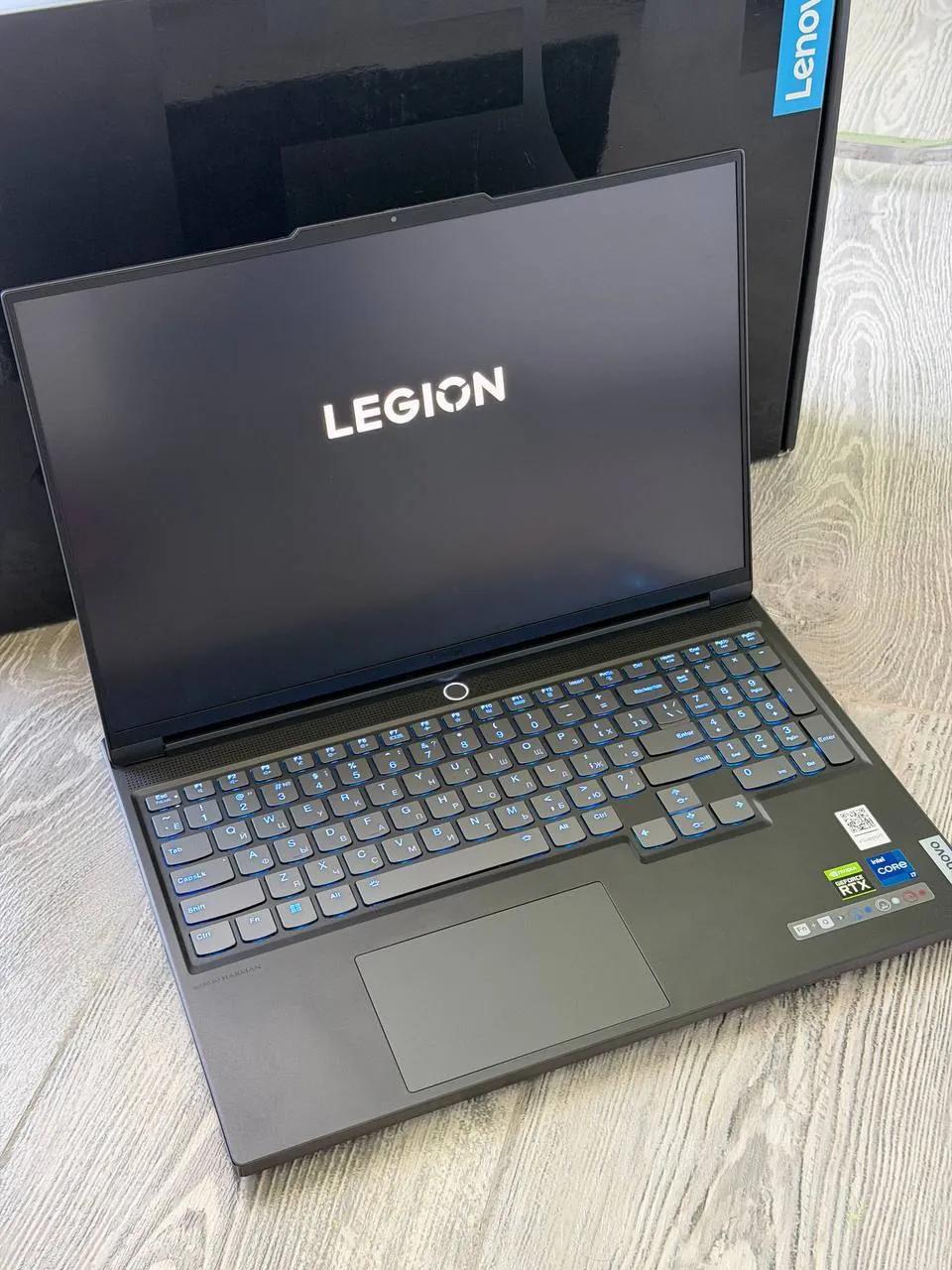 Ноутбук Lenovo Legion S7