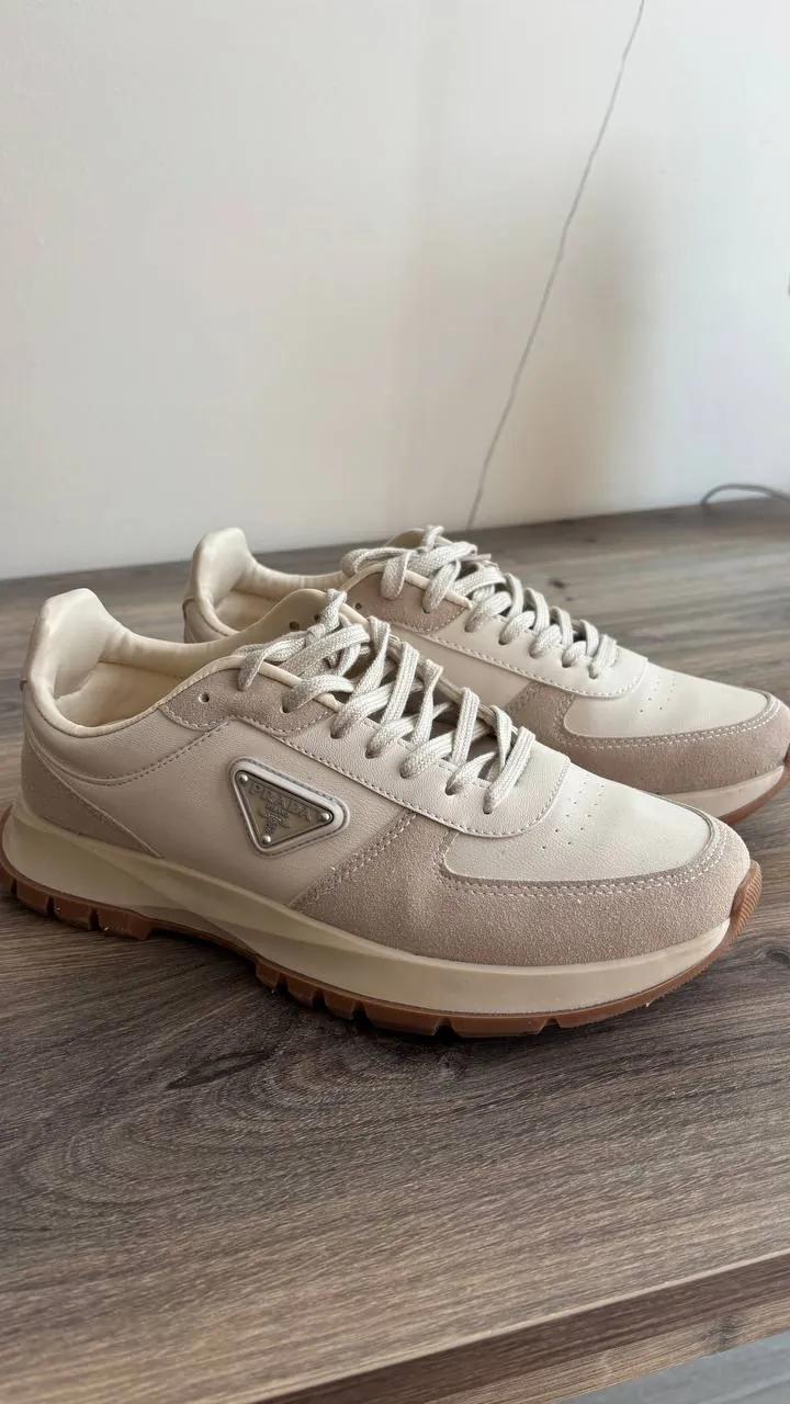 Кроссовки Prada размер 43