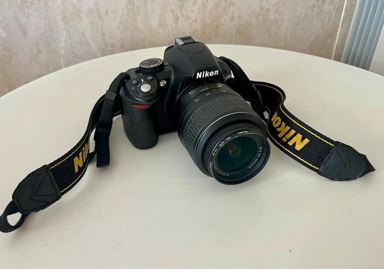 Фотоаппарат Nikon D3100 с объективом