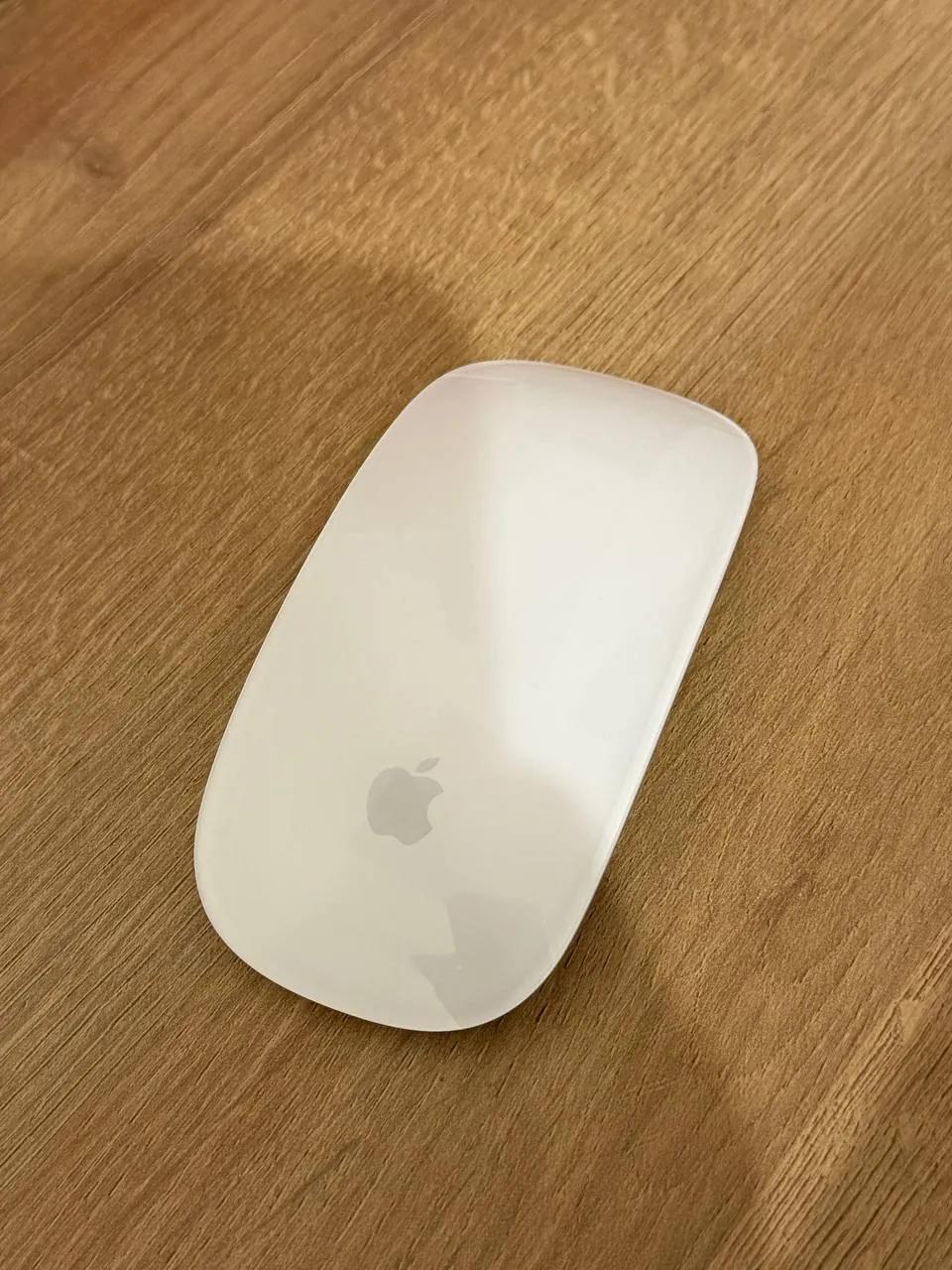 Мышь Apple Magic Mouse