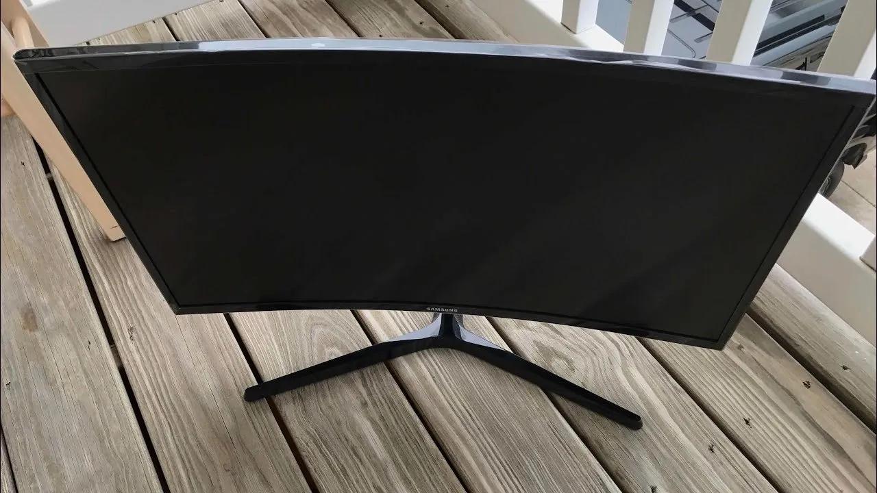 Монитор Samsung 27 изогнутый VA