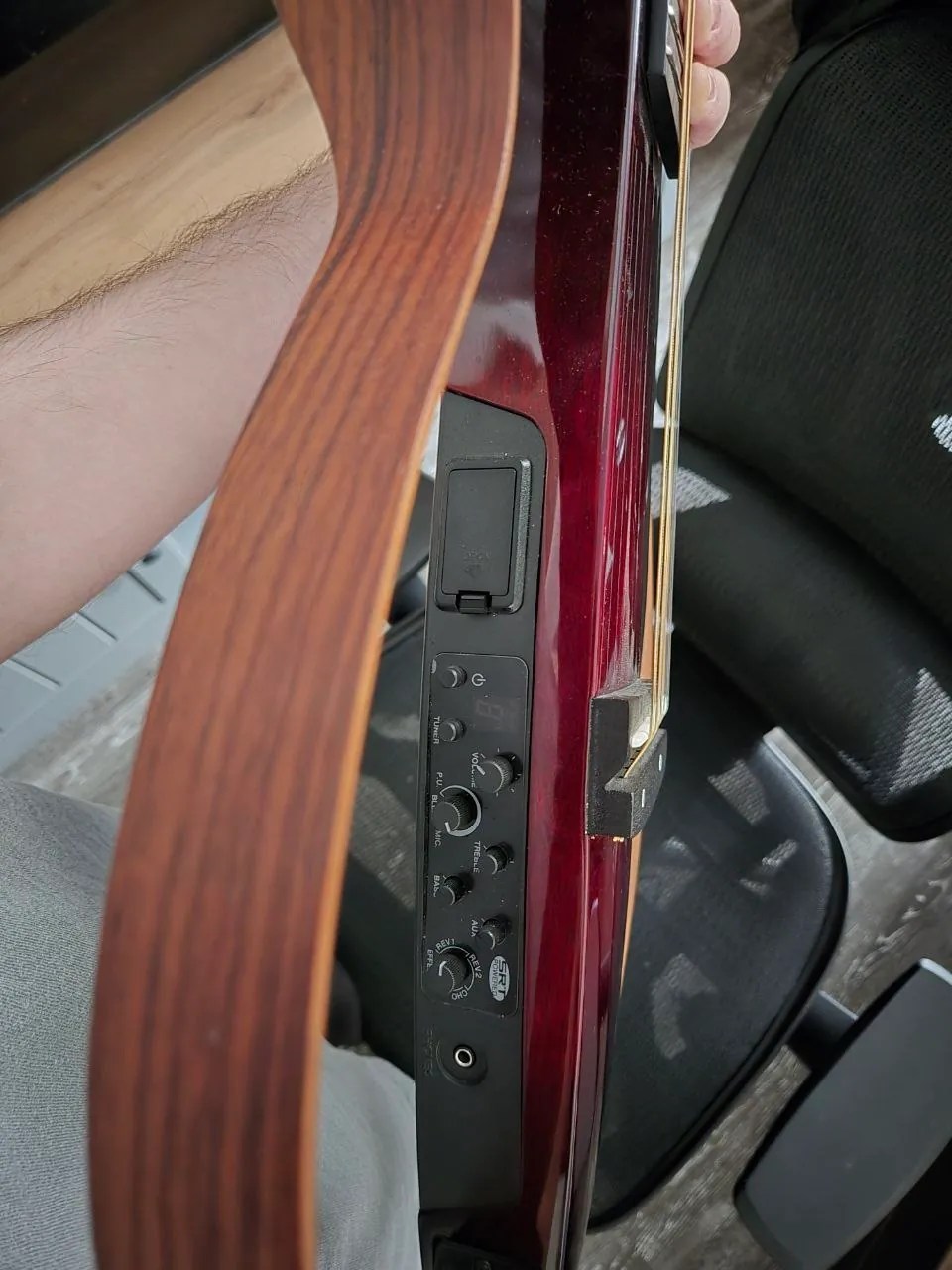 Гитара Yamaha Silent SLG200S с чехлом 3