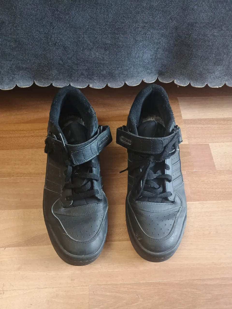 Кроссовки Adidas Forum Mid черные 1