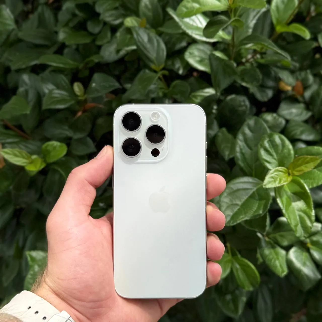 iPhone 15 Pro 256GB 1