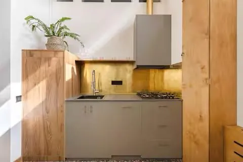 Посуточно квартира Чугурети мост 6