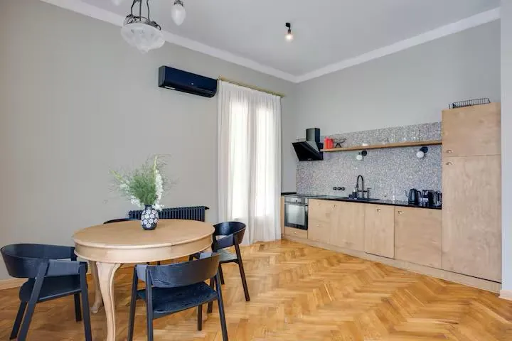 Посуточно квартира Дзвели театр 5