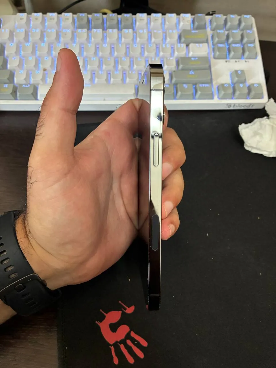 iPhone 12 Pro 128GB с царапинами 4