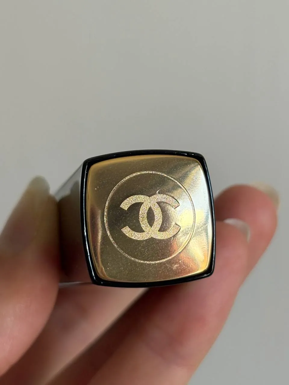 Помада Chanel Rouge Allure Velvet 4