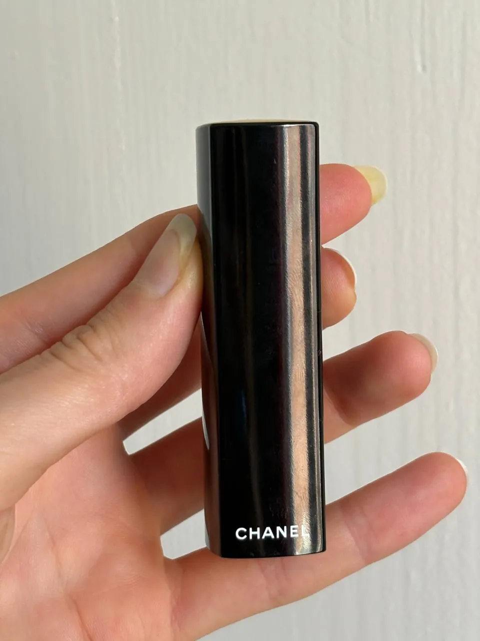 Помада Chanel Rouge Allure Velvet 2