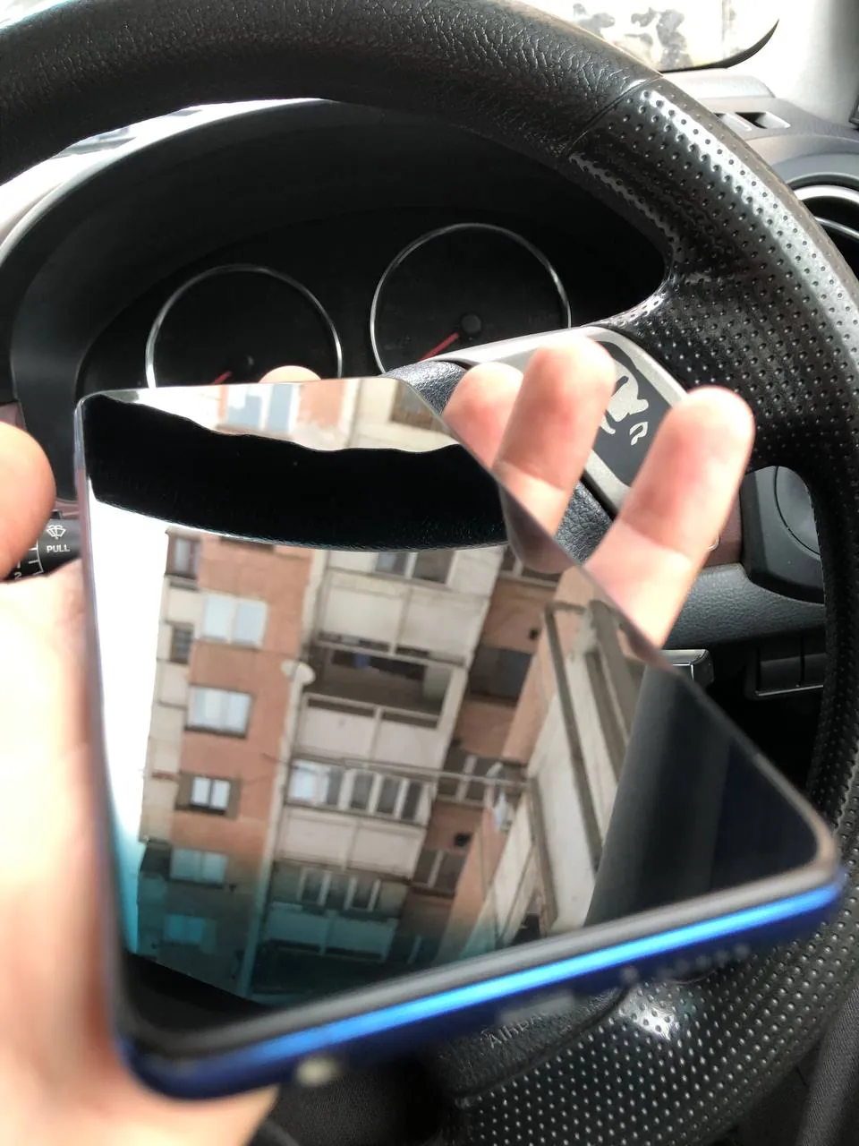 iPhone 12 Pro и Xiaomi Poco X3 10