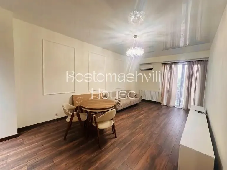 Квартира 70 м² с балконом в Сабуртало 1