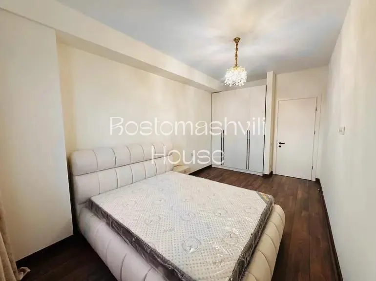 Квартира 70 м² с балконом в Сабуртало 5