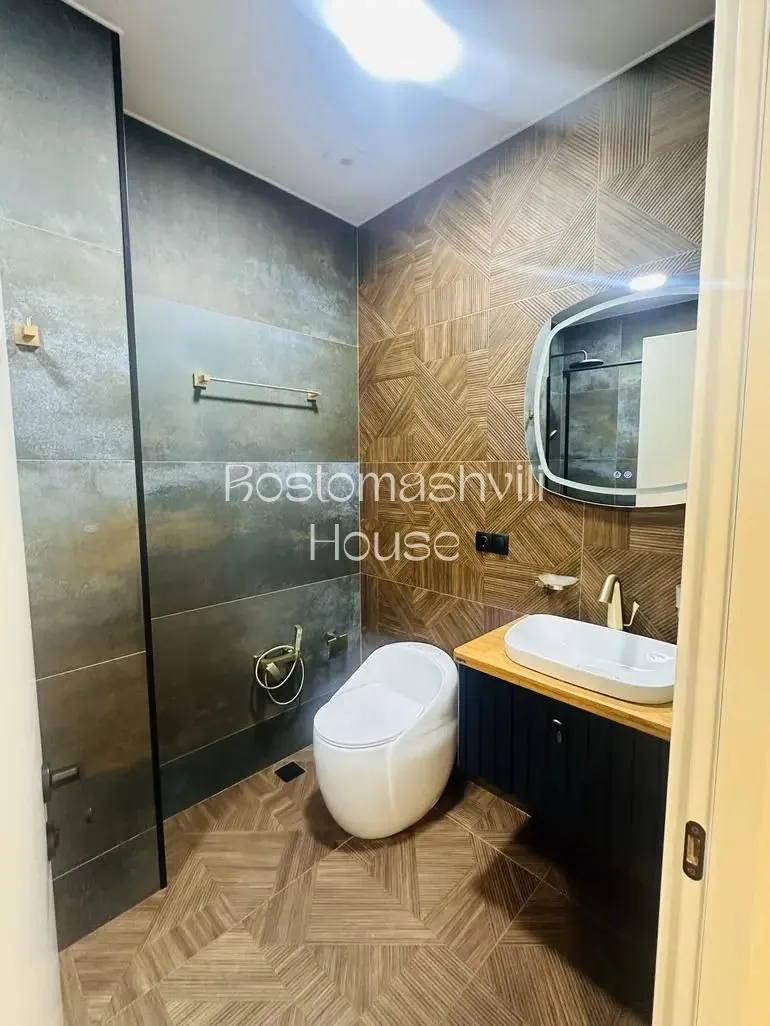 Квартира 70 м² с балконом в Сабуртало 7