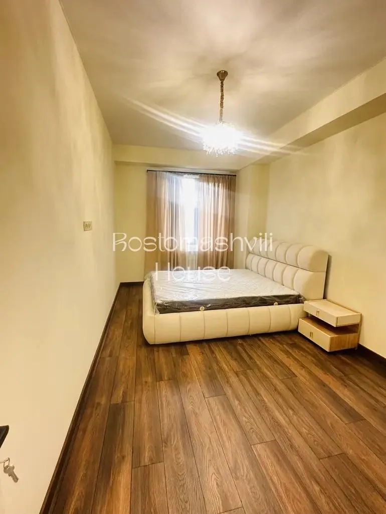 Квартира 70 м² с балконом в Сабуртало 4